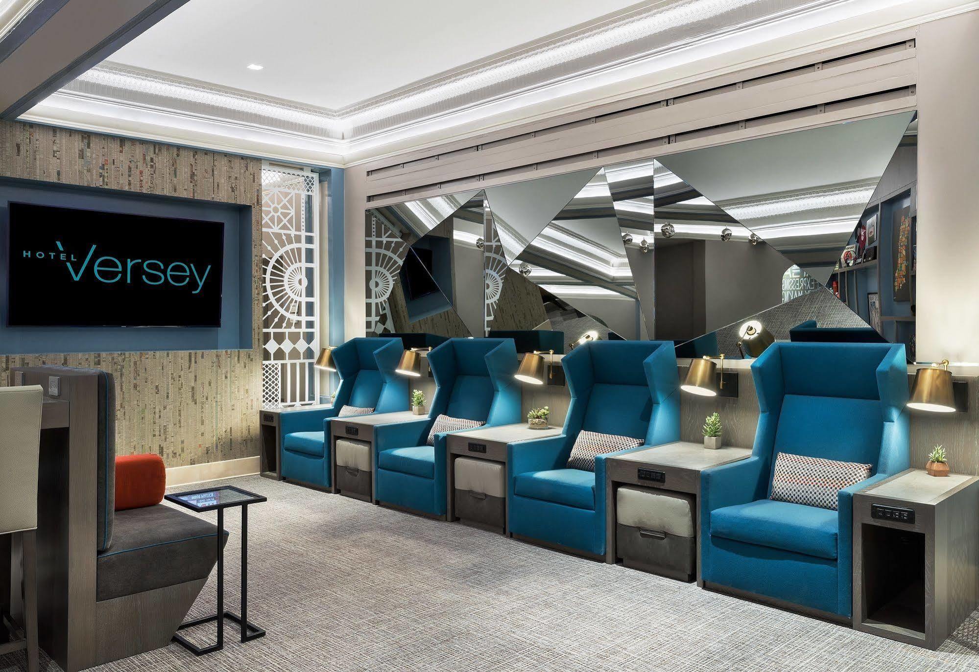 Hotel Versey Chicago Lincoln Park Bagian luar foto